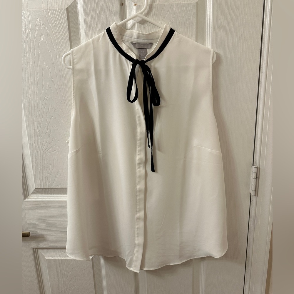 H&M White Sleeveless Blouse with Black Tie
